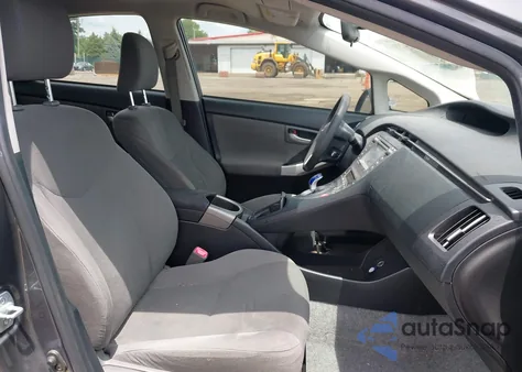 2013 Toyota Prius Three from USA, damaged, VIN JTDKN3DU1D1618467